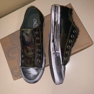 Naughty Monkey Camo Fur Sneakers